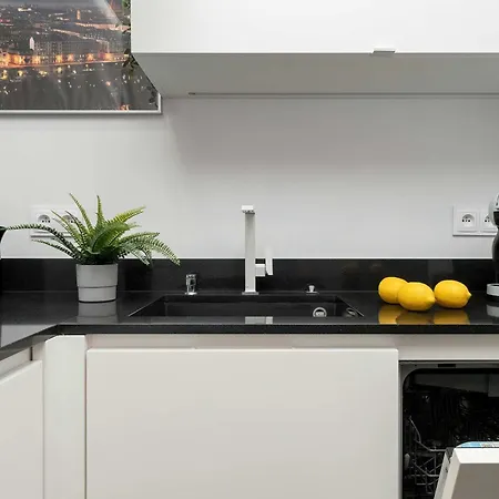 Apartment Nowoczesny Z Parkingiem & Balkonem W Centrum Lodzi By Rent Like Lodz