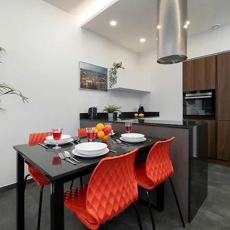 Nowoczesny Z Parkingiem & Balkonem W Centrum Lodzi By Rent Like Apartment Lodz